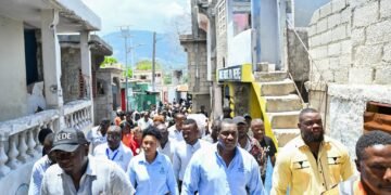 Visit of a government delegation to Solino