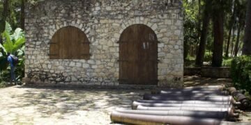 Fort Jacques, a historic site open to all… without real control