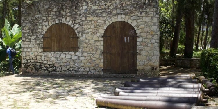 Fort Jacques, a historic site open to all… without real control