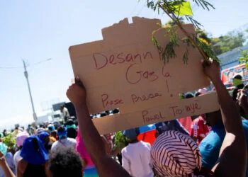 SONAPI: workers denounce fuel price hike and demand 3,000 gourdes minimum wage