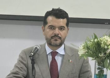 Migration dynamics in the Americas: Jesús Cisneros calls for stronger regional cooperation at UEH