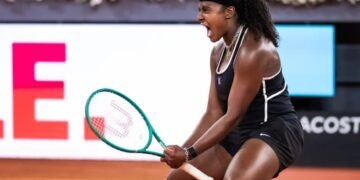 Hailey Baptiste eliminates the world number 1