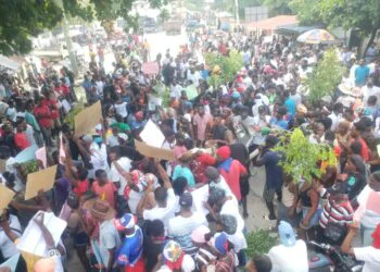 Mass protests erupt in Verrettes as Artibonite residents demand immediate anti-gang operations